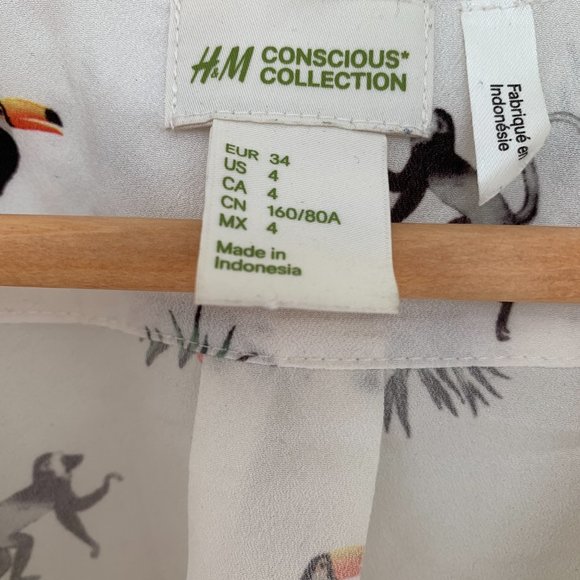 H & M Conscious Collection Toucan Blouse - Picture 4 of 5